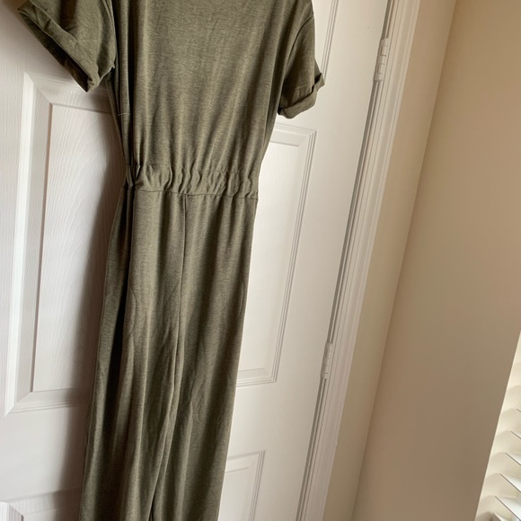 Olive jumper NWT - Picture 4 of 4